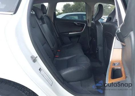 2017 Volvo Xc60 T5 Inscription z USA, uszkodzony, nr VIN YV440MDU6H2023396